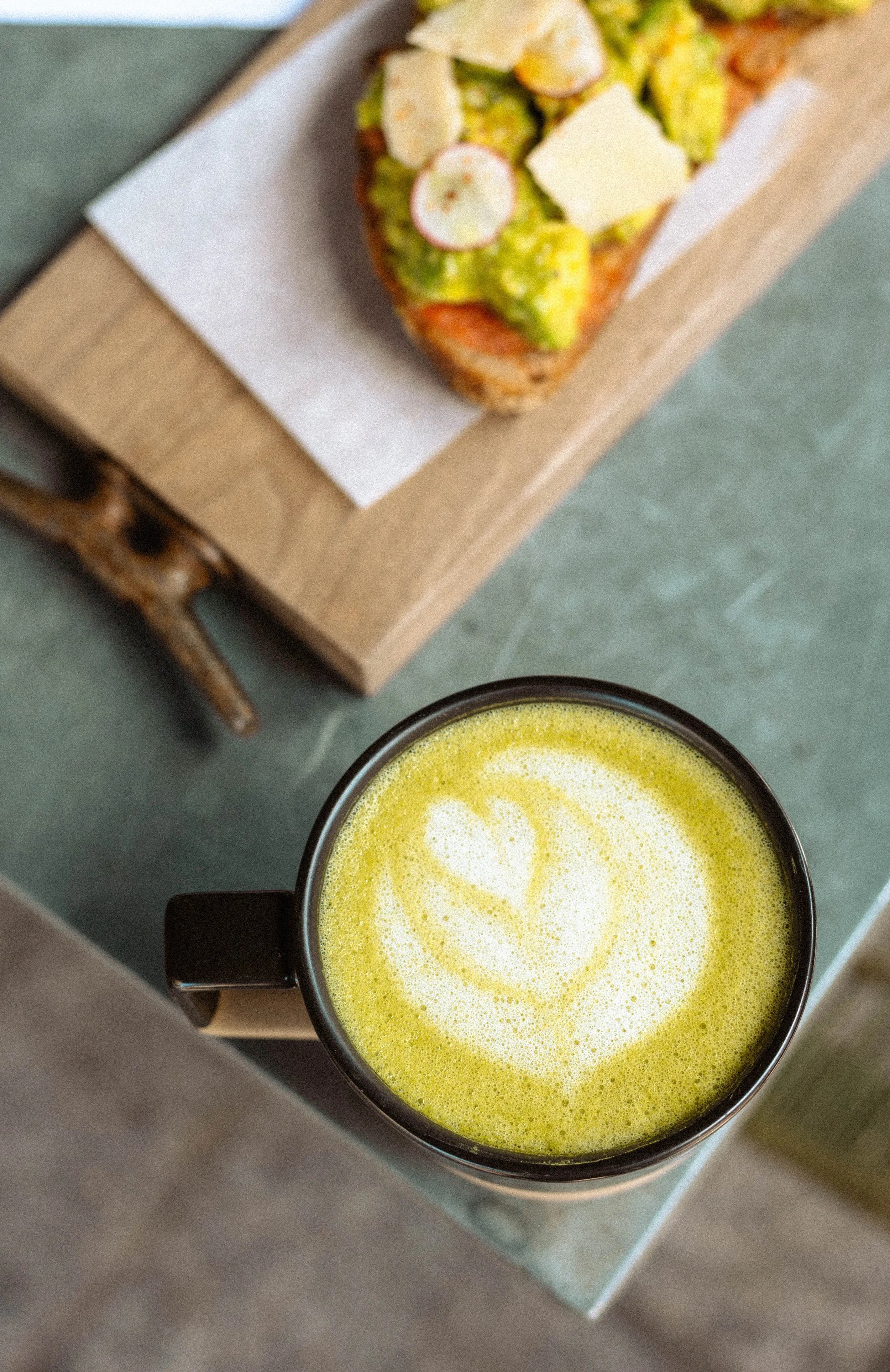 16-zinque-matcha-avocado-toast.jpg
